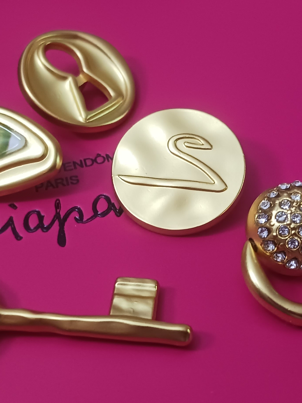 Gold Tone Designer Brooch - Elegant Signature Round Pin